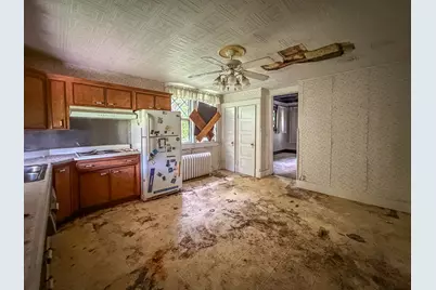 463 S Monroe Street, Decatur, IL 62522 - Photo 9