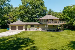 19866 Lakewood Dr, Bloomington, IL 61705 - Photo 37