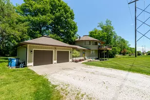19866 Lakewood Dr, Bloomington, IL 61705 - Photo 47