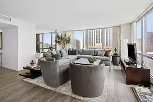 339 W Barry Ave, Chicago, IL 60657 - Photo 7