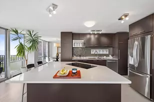 339 W Barry Ave, Chicago, IL 60657 - Photo 11