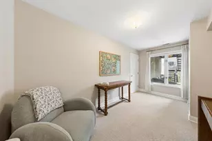 2555 N Southport Ave, Chicago, IL 60614 - Photo 17