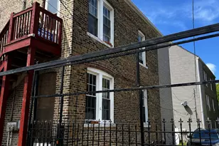 2853 W 40th St, Chicago, IL 60632 - Photo 13