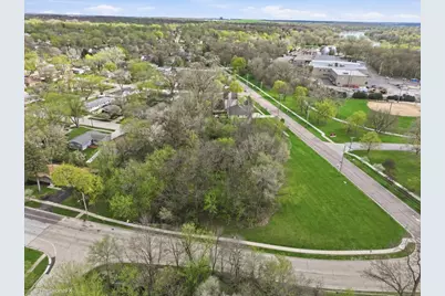1009 S 9th Avenue, Saint Charles, IL 60174 - Photo 9
