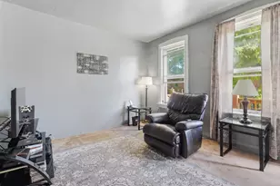 3820 W George St, Chicago, IL 60618 - Photo 5