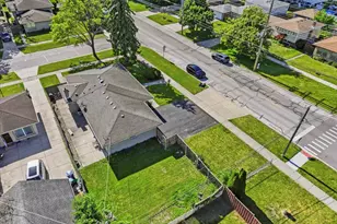 2001 Plainfield Dr, Des Plaines, IL 60018 - Photo 33