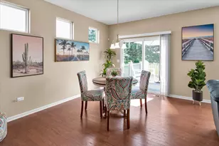 692 Canton Ct, Oswego, IL 60543 - Photo 9
