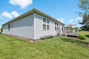 692 Canton Ct, Oswego, IL 60543 - Photo 29