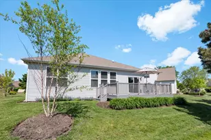 692 Canton Ct, Oswego, IL 60543 - Photo 31
