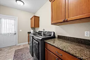 3674 Broadleaf Ave, Elgin, IL 60124 - Photo 29