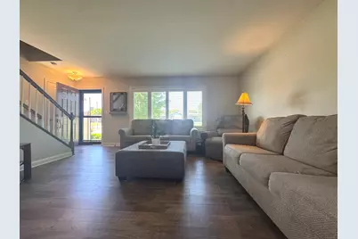 410 Circlegate Road #410, New Lenox, IL 60451 - Photo 5