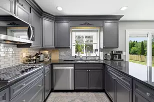 845 Crabtree Ln, Cary, IL 60013 - Photo 5