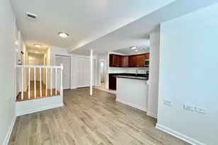 6115 N Claremont Ave, Chicago, IL 60659 - Photo 3
