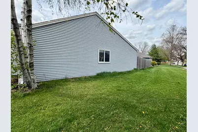 1376 Burns Drive, Elgin, IL 60120 - Photo 13