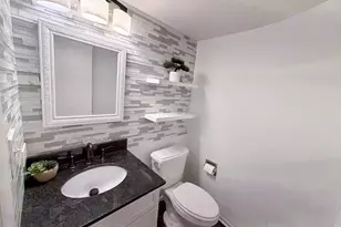 1376 Burns Dr, Elgin, IL 60120 - Photo 9