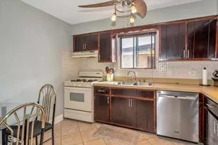 6135 Marshall Ave, Chicago Ridge, IL 60415 - Photo 7