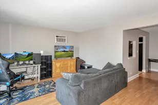 6135 Marshall Ave, Chicago Ridge, IL 60415 - Photo 3