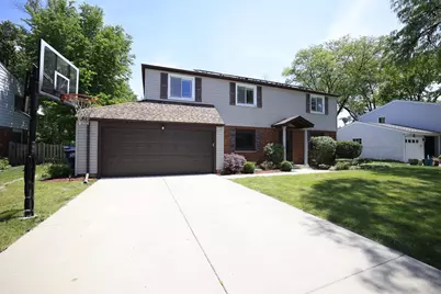 121 Pine Street, Deerfield, IL 60015 - Photo 1