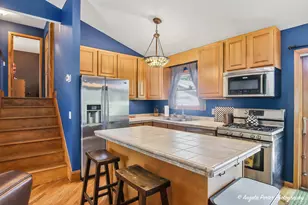12 Sunshine Ave, Third Lake, IL 60030 - Photo 7