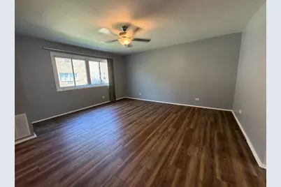 2107 171st Street #2107, Hazel Crest, IL 60429 - Photo 3