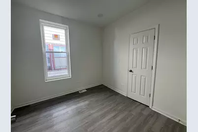 11333 S Edbrooke Avenue, Chicago, IL 60628 - Photo 11