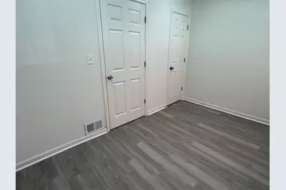 11333 S Edbrooke Avenue, Chicago, IL 60628 - Photo 17