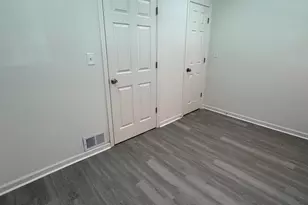 11333 S Edbrooke Ave, Chicago, IL 60628 - Photo 17