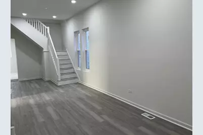 11333 S Edbrooke Avenue, Chicago, IL 60628 - Photo 3