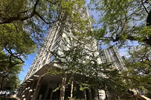 5757 N Sheridan Ave, Chicago, IL 60660 - Photo 1