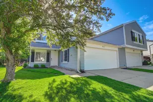 447 Ferndale Ct, Buffalo Grove, IL 60089 - Photo 1