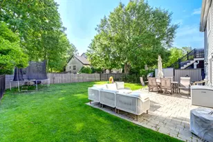 447 Ferndale Ct, Buffalo Grove, IL 60089 - Photo 15
