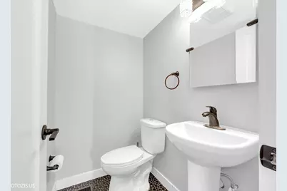 447 Ferndale Court, Buffalo Grove, IL 60089 - Photo 7