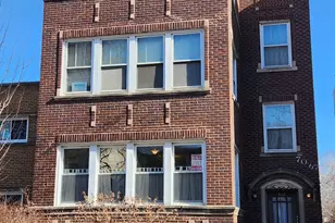 7067 N Ridge Blvd, Chicago, IL 60645 - Photo 1