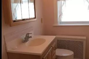 7067 N Ridge Blvd, Chicago, IL 60645 - Photo 9