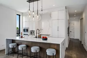 2800 N Lincoln Ave, Chicago, IL 60657 - Photo 3