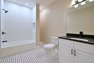 4859 W Hirsch St, Chicago, IL 60651 - Photo 41