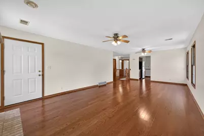 171 McLaren Drive N #-, Sycamore, IL 60178 - Photo 5
