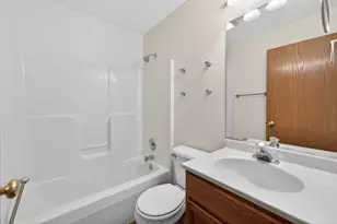 171 McLaren Dr N, Sycamore, IL 60178 - Photo 21