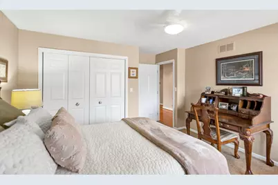 1415 W Hawthorne Street, Arlington Heights, IL 60005 - Photo 41