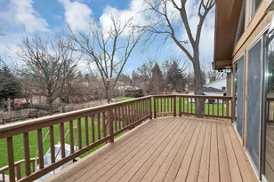 1415 W Hawthorne St, Arlington Heights, IL 60005 - Photo 11