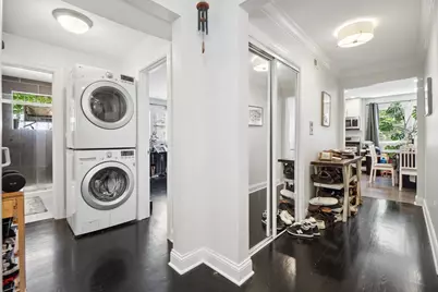 1528 W Chase Avenue #2C, Chicago, IL 60626 - Photo 5