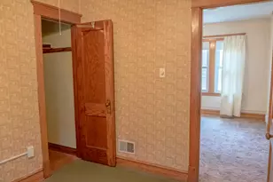 2513 S 61st Ct, Cicero, IL 60804 - Photo 17