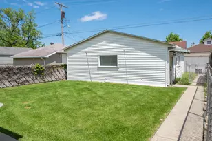 2513 S 61st Ct, Cicero, IL 60804 - Photo 5