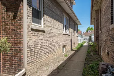 2513 S 61st Court, Cicero, IL 60804 - Photo 3