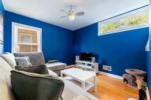 5921 S Sawyer Ave, Chicago, IL 60629 - Photo 9