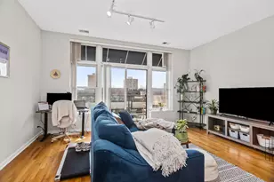 2010 W Pierce St, Chicago, IL 60622 - Photo 3