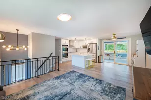 532 Cambridge Dr, Schaumburg, IL 60193 - Photo 5