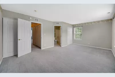 62 E Clare Court #62, Palatine, IL 60067 - Photo 9
