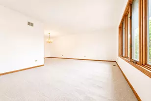 18222 Michigan Ct, Orland Park, IL 60467 - Photo 5