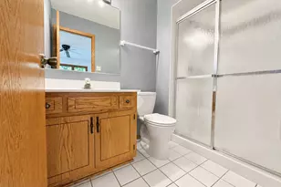 18222 Michigan Ct, Orland Park, IL 60467 - Photo 15